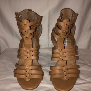 Steve Madden Shoes - STEVE MADDEN. Tan block heel. Steve Madden Shoes - STEVE MADDEN. Tan block heel.